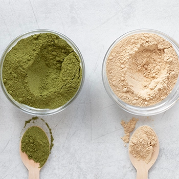 Top view of Pea protein powder with normal powder