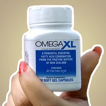 Holding Omega XL supplement