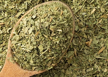 Top view scoop of green tea extract