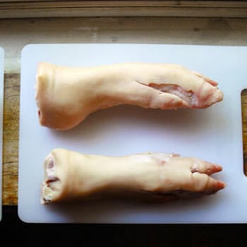 a pigs feet meat