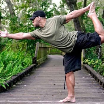 A man doing his workout outdoors