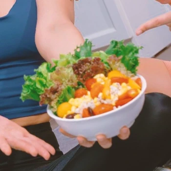 A bowl of a healthy diet meal for people that is breastfeeding