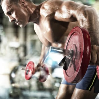 man doing dumbbell flyes