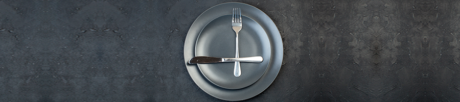 grey plate and utensils