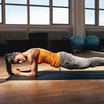 woman doing planks