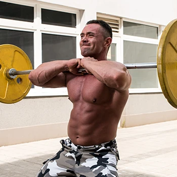 Front squats with barbell