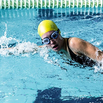 A person training in a swimming pool