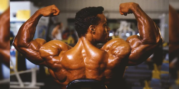 Kevin Levrone flexing his back