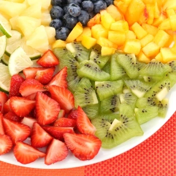 A sliced of fruits on a plate