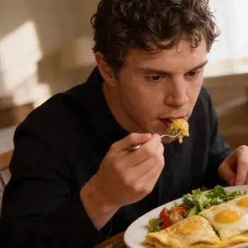 Evan Peters eating a healthy meal.