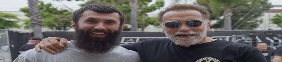 an old bodybuilder meeting a new generation bodybuilder